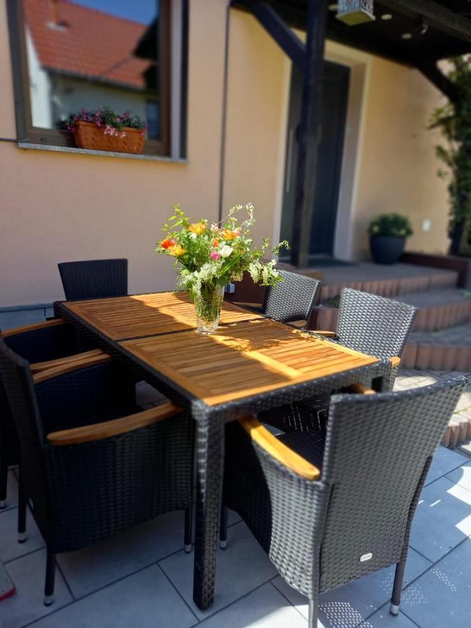 Ferienwohnung Am Park Pegau Екстер'єр фото