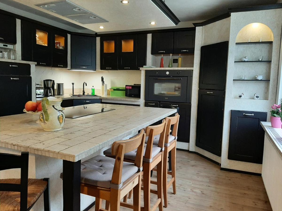Ferienwohnung Am Park Pegau Екстер'єр фото